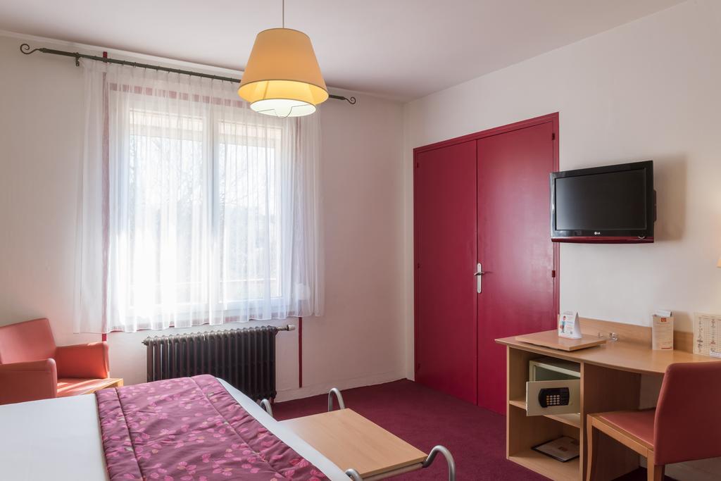 Hotel Bristol Chalons en Champagne Room photo