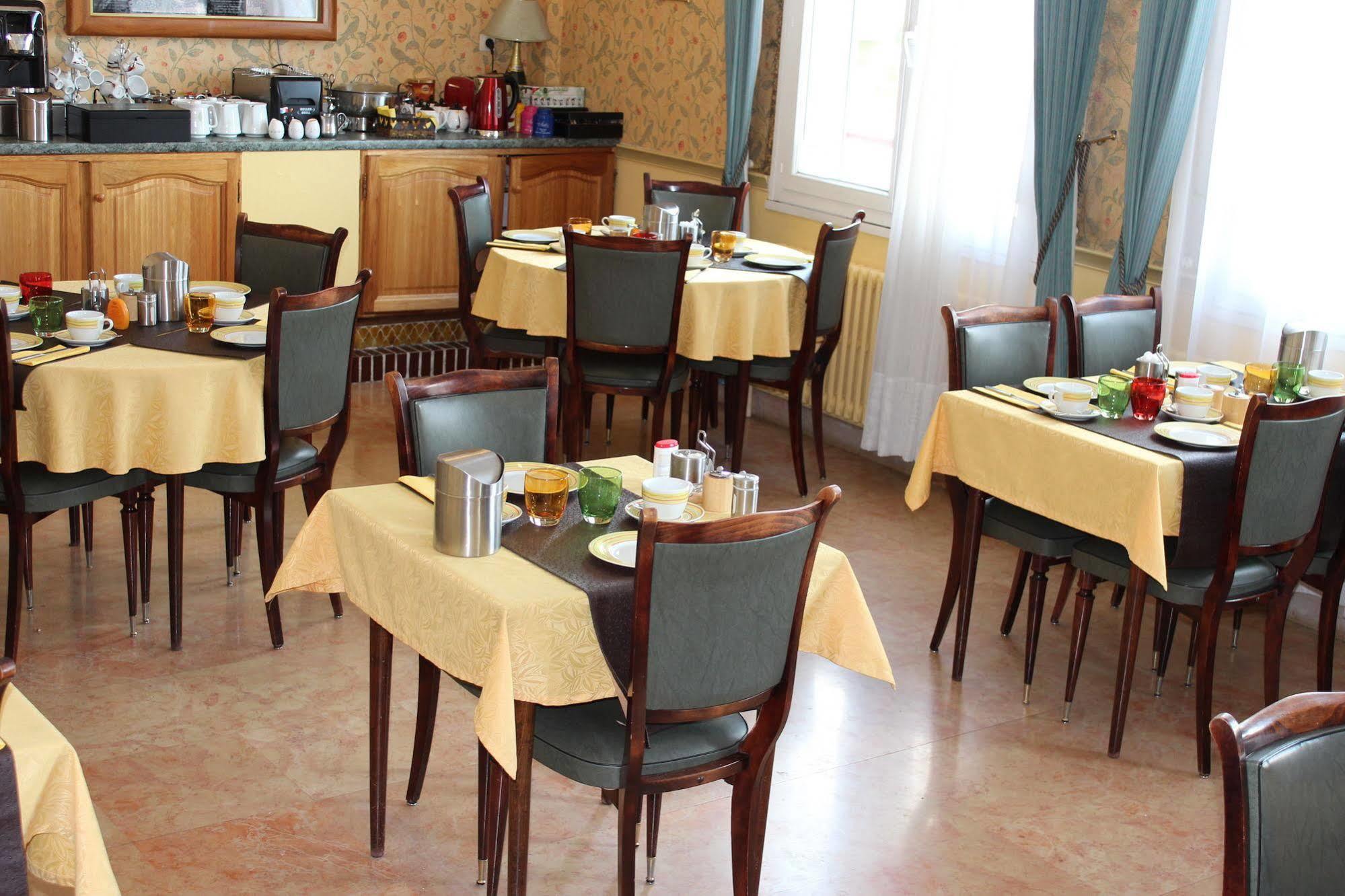 Hotel Bristol Chalons en Champagne Exterior photo